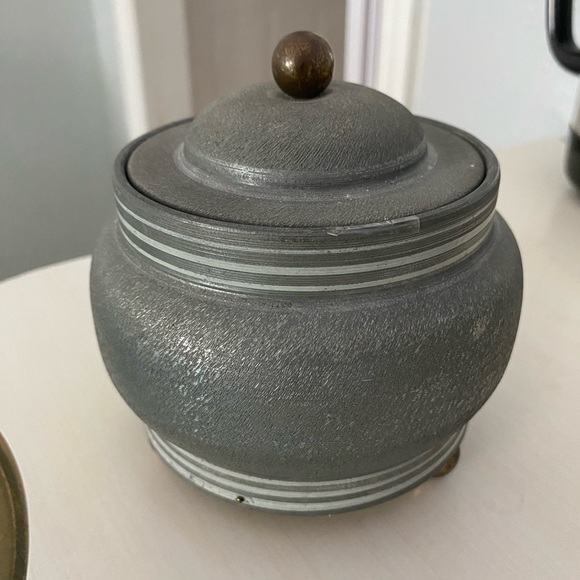 Vintage Powder Puff Trinket Music Box - Picture 2 of 9